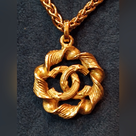 CHANEL Accessories - CHANEL Medallion Gold Pendant